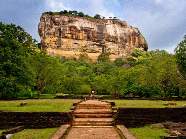 A découvrir : le rocher du Lion au Sri Lanka, véritable monument historique